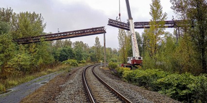 DIAMO uklízí pozůstatky po těžbě, zchátralý most v Paskově už neohrožuje okolí