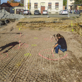 Odborníci státního podniku DIAMO úspěšně sanují propad v centru Březových Hor