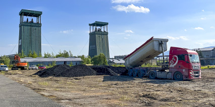 Proměna Dolu Frenštát se blíží, DIAMO začalo navážet zásypový materiál